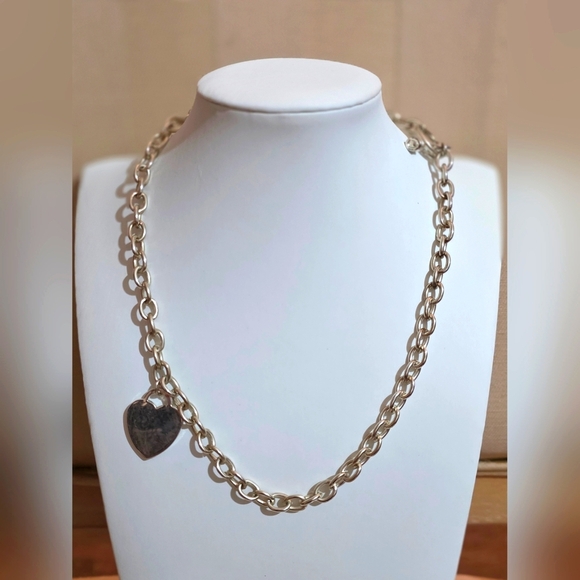 SILVER PLATED HEART NECKLACE 18 IN - Picture 1 of 5